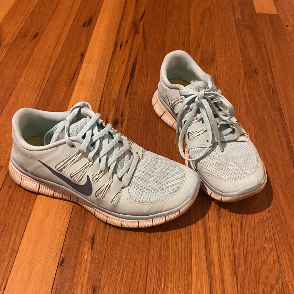 Running shoes - Picture 2 of 6